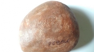 Grinding-Pebble